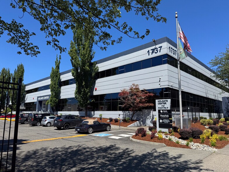 More Photos Of 1737 Airport Way S, Seattle Light Manufacturing For Lease