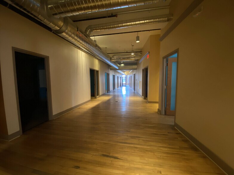 More Photos Of 686 Main St, Buffalo Loft Creative Space For Lease