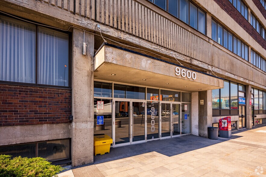 More Photos Of 9600-9630 Rue Meilleur, Montréal Industrial For Lease