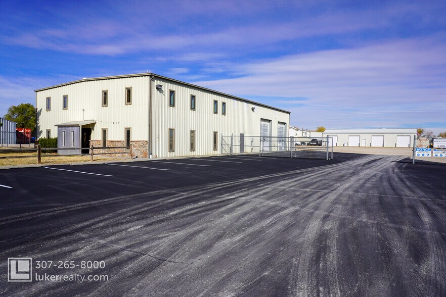 Primary Photo Of 7220 W Derick Dr, Casper Warehouse For Lease