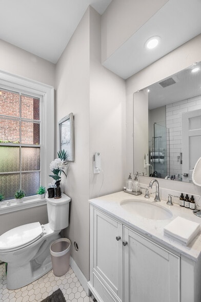 More Photos Of 401 Essex St, Salem Apartments For Sale