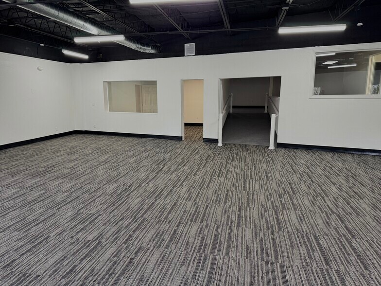 More Photos Of 1249 N Orange Ave, Orlando General Retail For Lease