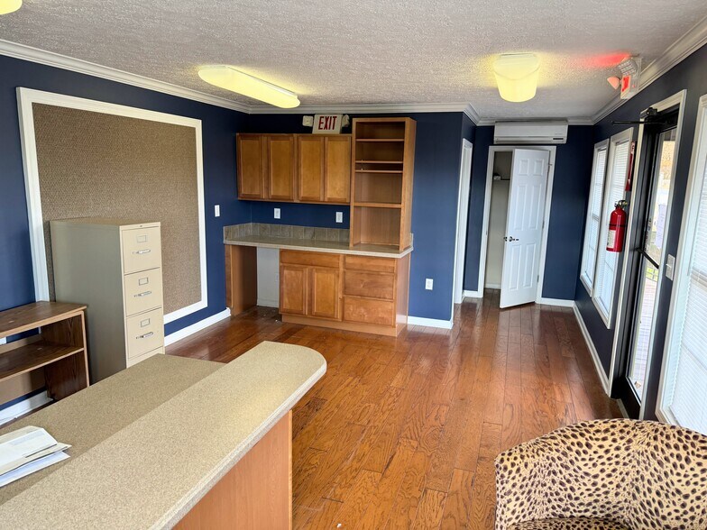 More Photos Of 417 W Church St, Richfield General Retail For Sale