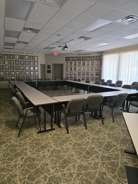 More Photos Of 3159 Shamrock St, Tallahassee Office For Lease