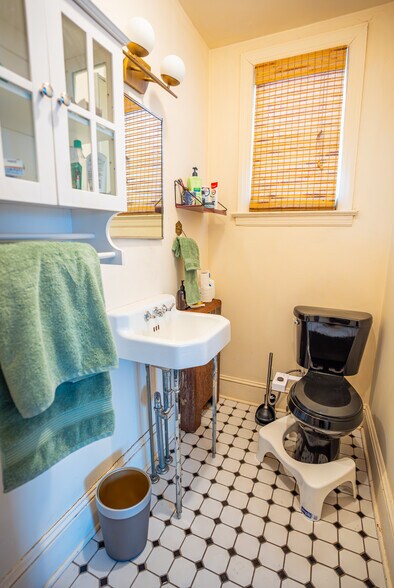 More Photos Of 8 Pearl St, Kingston Loft Creative Space For Sale