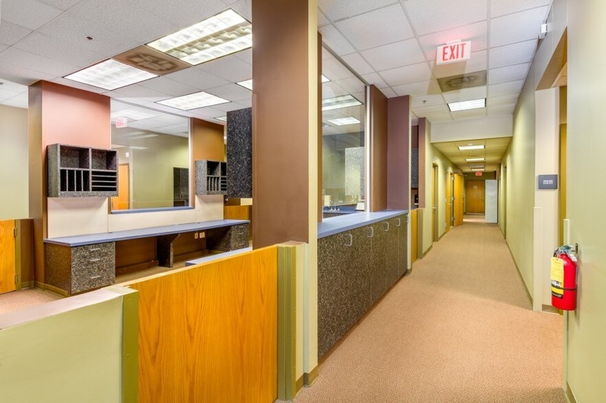 More Photos Of 1720 Phoenix Blvd, College Park Medical For Lease