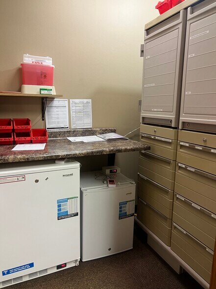 More Photos Of 103 S 3rd Ave, Edgar Medical For Sale