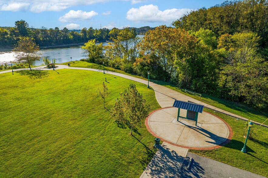 More Photos Of N Riverside Drive, Clarksville Land For Sale