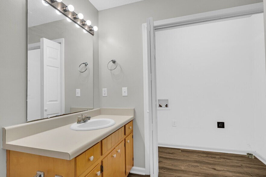 More Photos Of 738 Black Mountain Rd, Toccoa Apartments For Sale