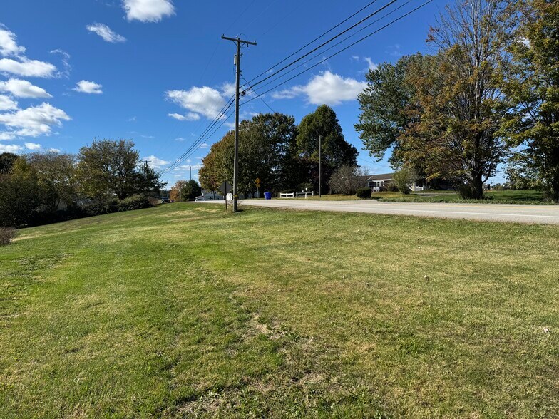 More Photos Of 1046 Ekastown Rd, Saxonburg Office Residential For Lease