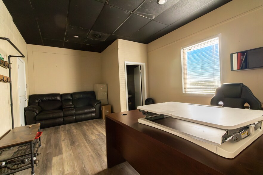 More Photos Of 102 W Parrish Dr, Benson Freestanding For Sale