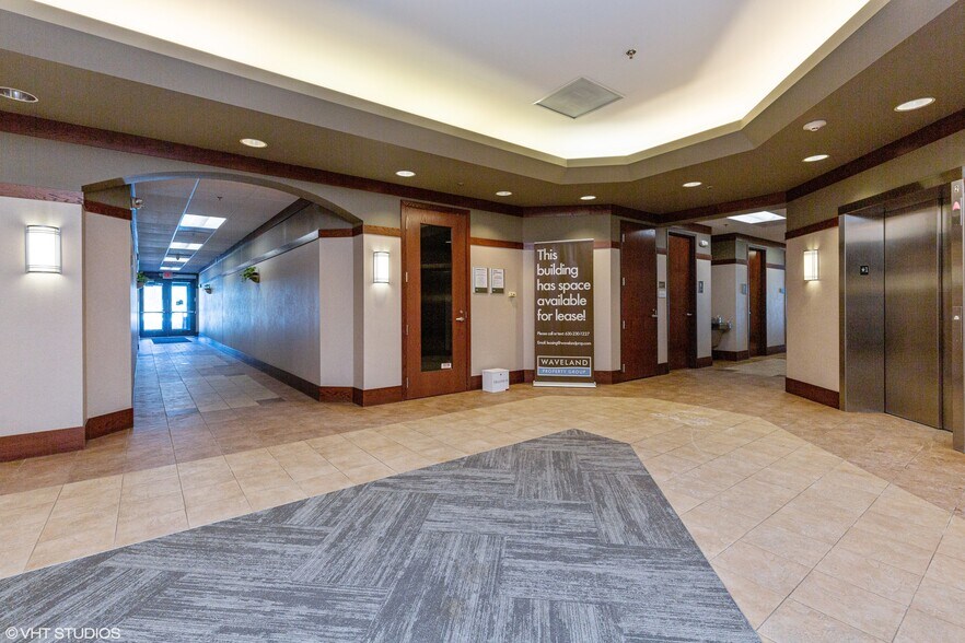 More Photos Of 1710 N Randall Rd, Elgin Medical For Lease