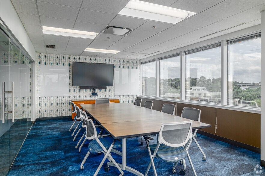 More Photos Of 1187 Thorn Run Rd, Moon Township Office For Sale