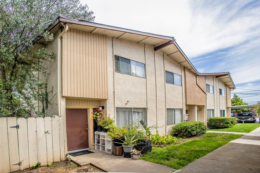 More Photos Of 3066 Willow Pass Rd, Concord Apartments For Sale