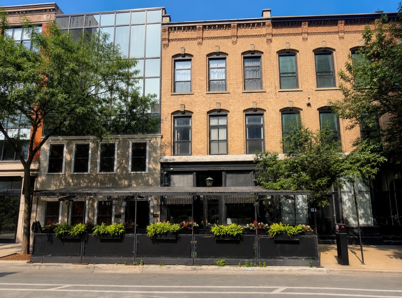 More Photos Of 738-740 N Wells St, Chicago Storefront Retail Residential For Lease