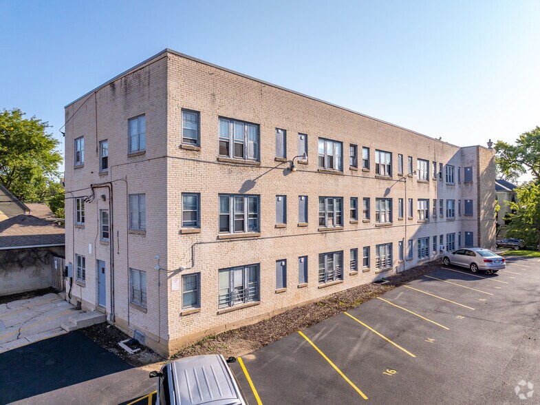 More Photos Of 1835 N 2nd St, Milwaukee Apartments For Sale