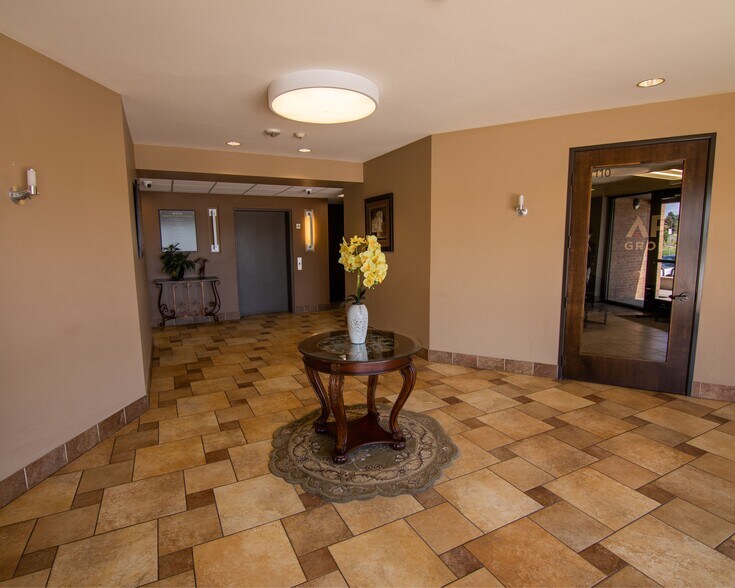 More Photos Of 6402 S Troy Cir, Englewood Office For Sale