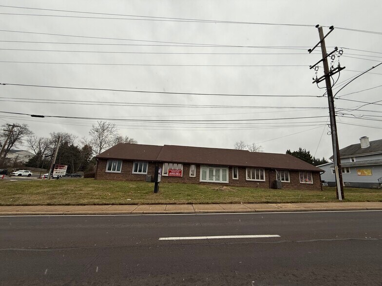 More Photos Of 735 Street Rd, Southampton Medical For Lease
