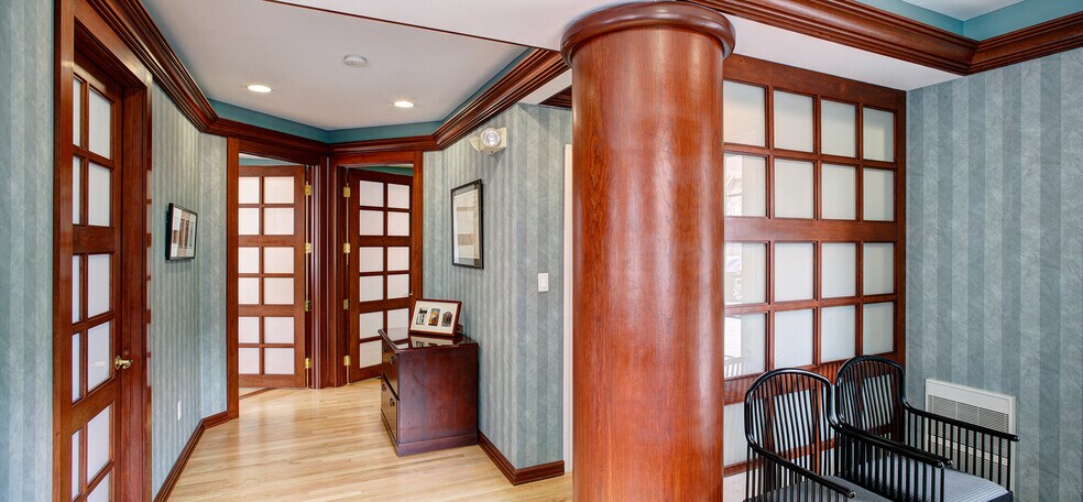 More Photos Of 264 South St, Morristown Office For Lease