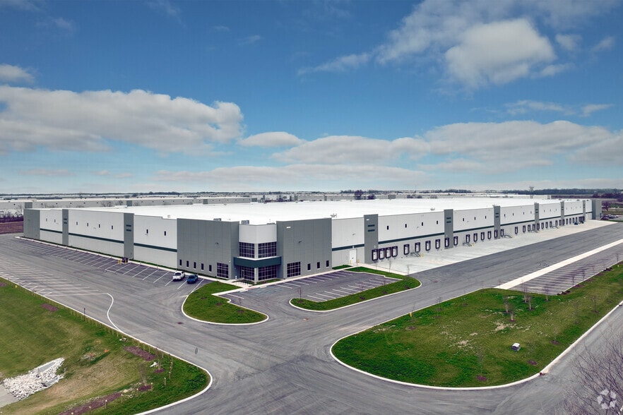 More Photos Of CR 500 E & Albert S White Dr, Whitestown Industrial For Sale