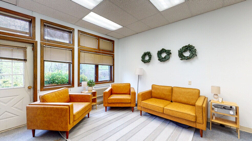 More Photos Of 6 Way Rd, Middlefield Office For Lease
