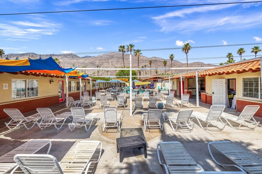 More Photos Of 526 S Warm Sands Dr, Palm Springs Hotel For Sale