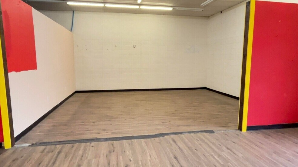 More Photos Of 684 S Main St, Cedar City Drugstore For Lease