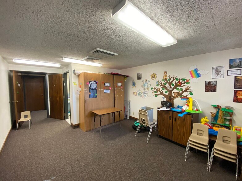 More Photos Of 7045 Farralone Ave, Canoga Park Religious Facility For Sale