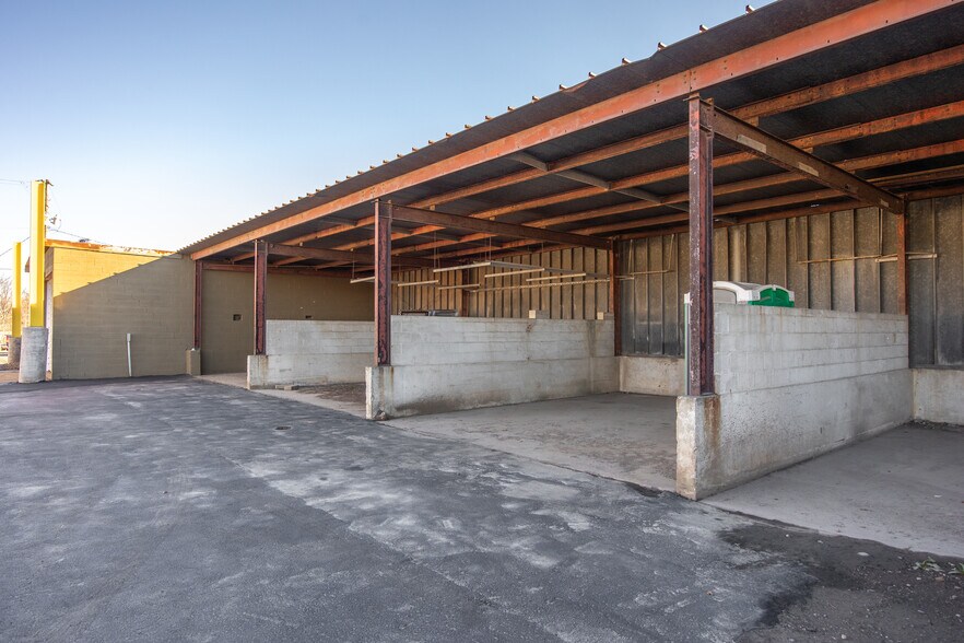 More Photos Of 1091 Stimmel Rd, Columbus Manufacturing For Lease