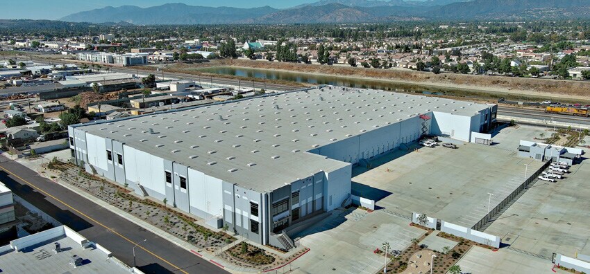 Primary Photo Of 4369 State St, Montclair Distribution For Sale