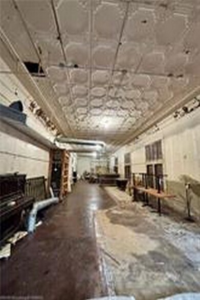 More Photos Of 500 Main St, Van Buren Storefront For Sale