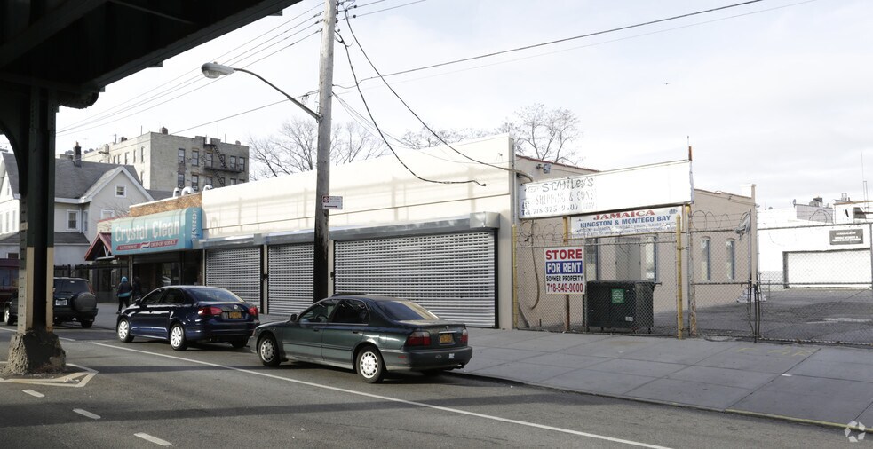 Primary Photo Of 4325 White Plains Rd, Bronx Storefront For Lease