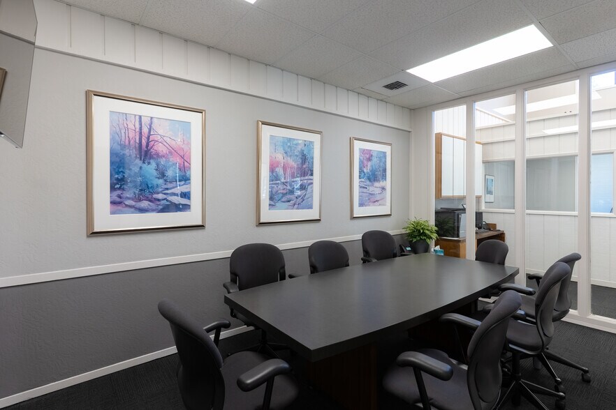 More Photos Of 1451 Leimert Blvd, Oakland Office For Sale