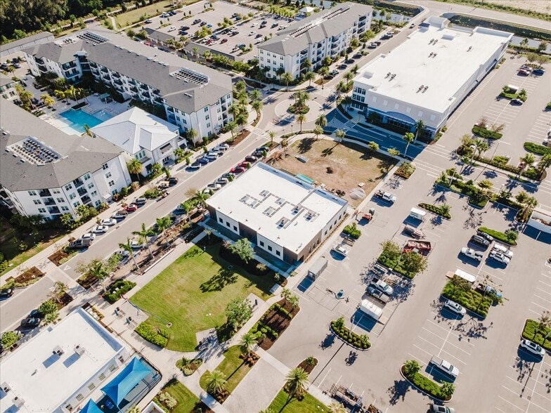 More Photos Of 6355 Initiative Blvd, Sarasota Storefront Retail Office For Lease