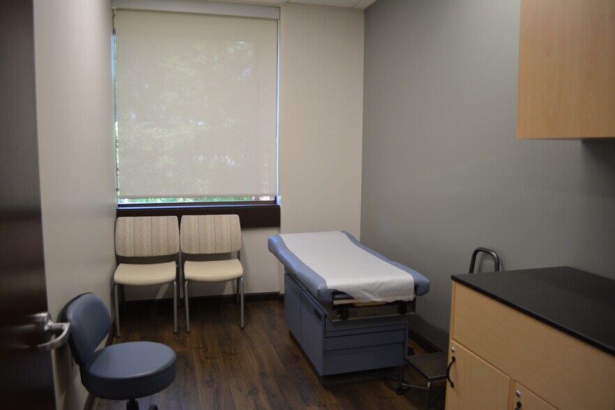 More Photos Of 100 N Wiget Ln, Walnut Creek Medical For Lease