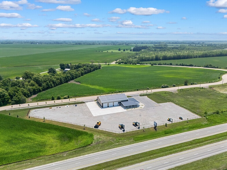 More Photos Of 26336 S Heritage Dr, Elwood Warehouse For Sale