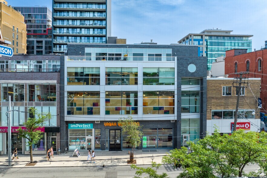 Primary Photo Of 477-483 Queen St W, Toronto Office For Lease