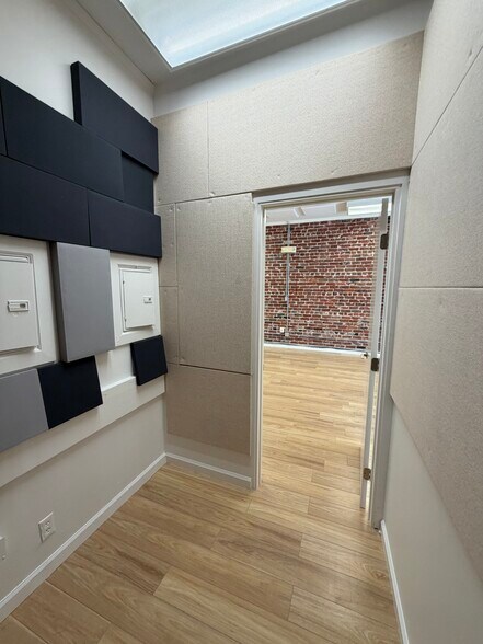 More Photos Of 209-211 Kearny St, San Francisco Office For Lease