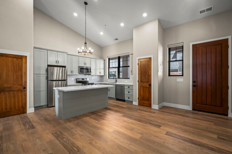 More Photos Of 734 Tahoe St, Reno Apartments For Sale