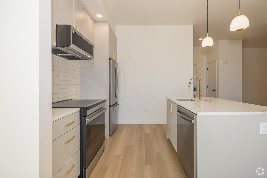 More Photos Of 1629 S St, Sacramento Apartments For Lease