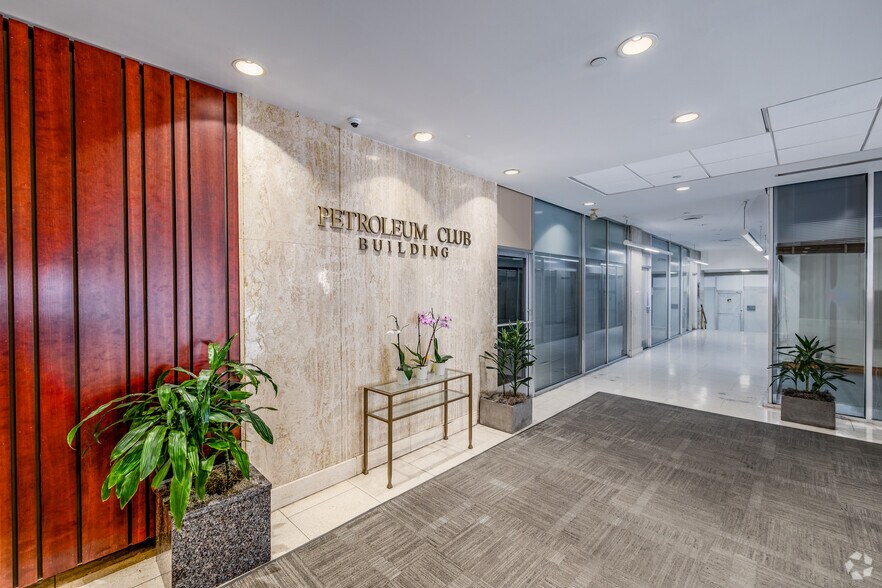 More Photos Of 601 S Boulder Ave, Tulsa Office For Sale