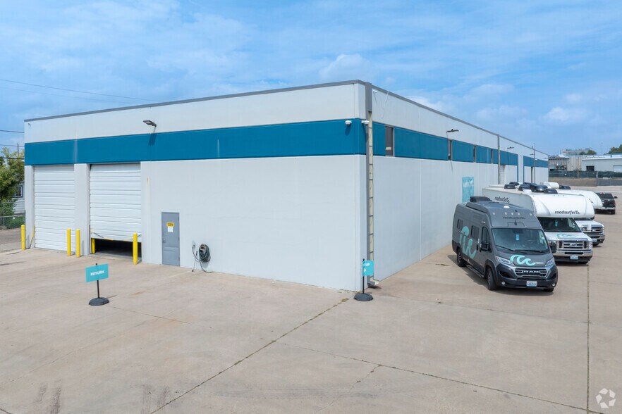 More Photos Of 5347-5353 Sherman St, Denver Warehouse For Lease
