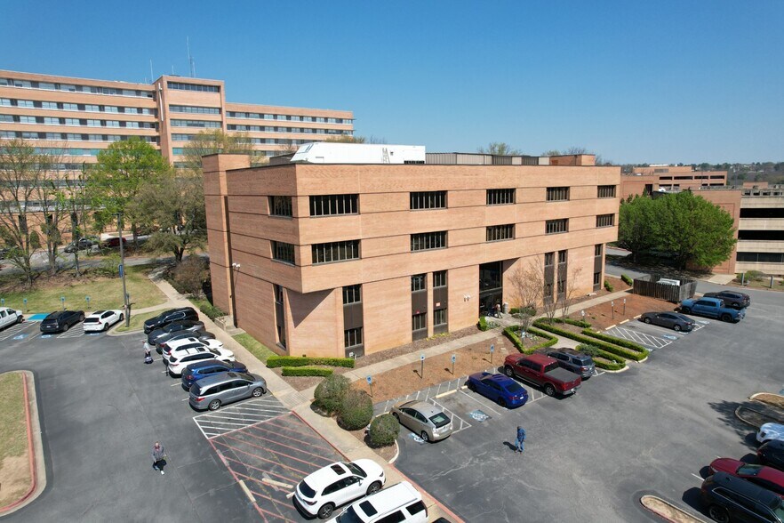 More Photos Of 1 St. Vincent Cir, Little Rock Medical For Lease