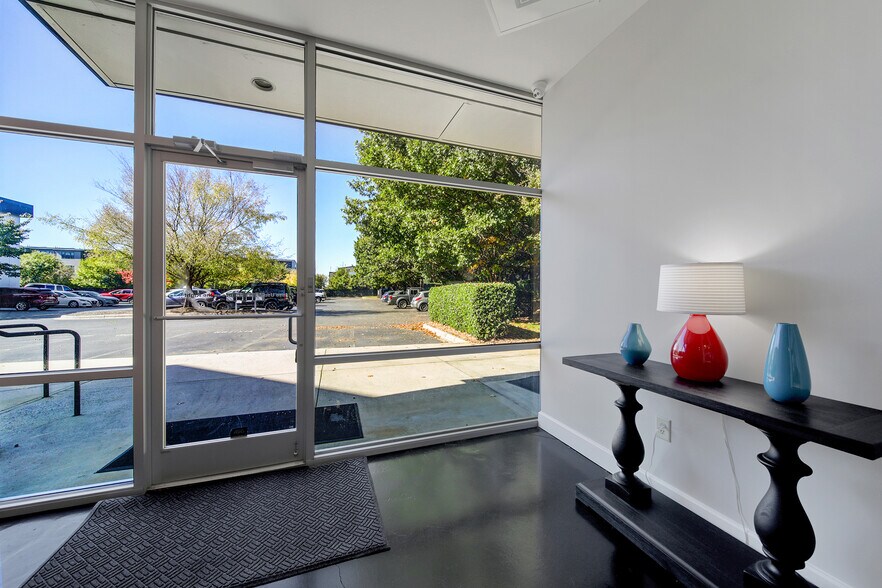 More Photos Of 2010 S Tryon St, Charlotte Loft Creative Space For Sale