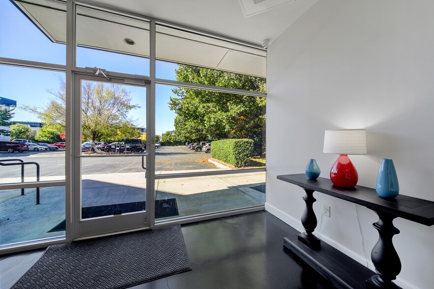 More Photos Of 2010 S Tryon St, Charlotte Loft Creative Space For Sale