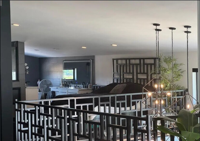 More Photos Of 19199 Quarry Rd, Warrenton Service For Sale