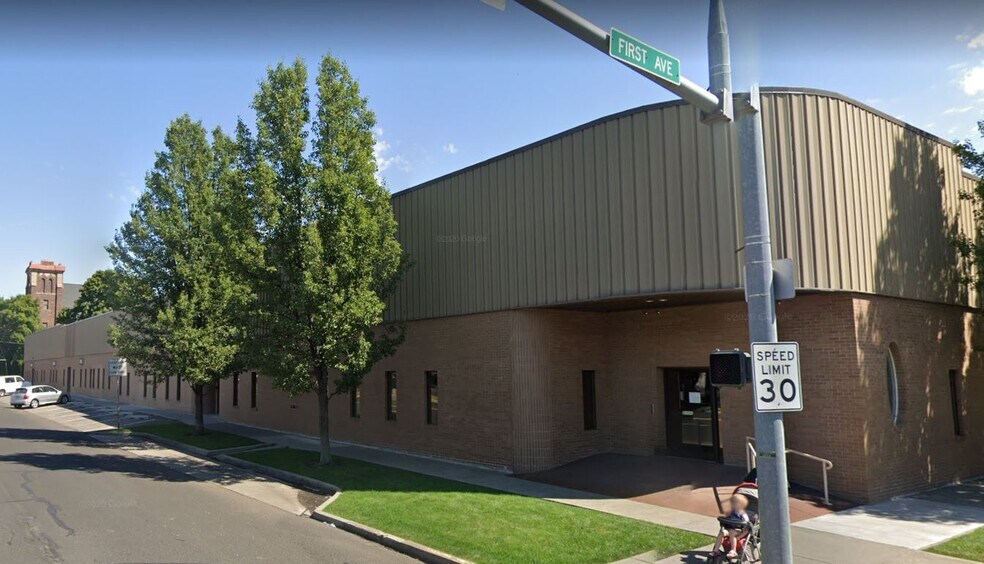 More Photos Of 102 E Poplar St, Walla Walla Flex For Sale