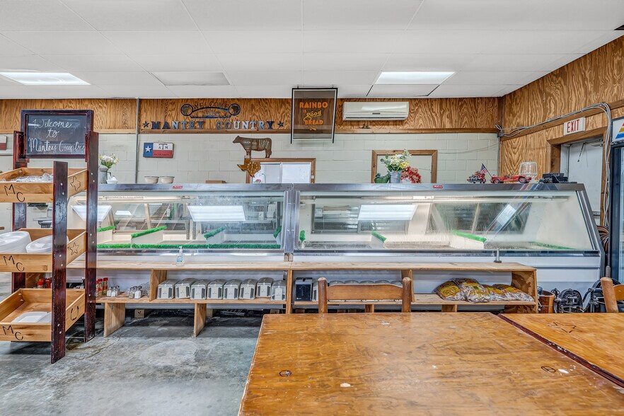 More Photos Of 17390 TX-36, Somerville Restaurant For Sale