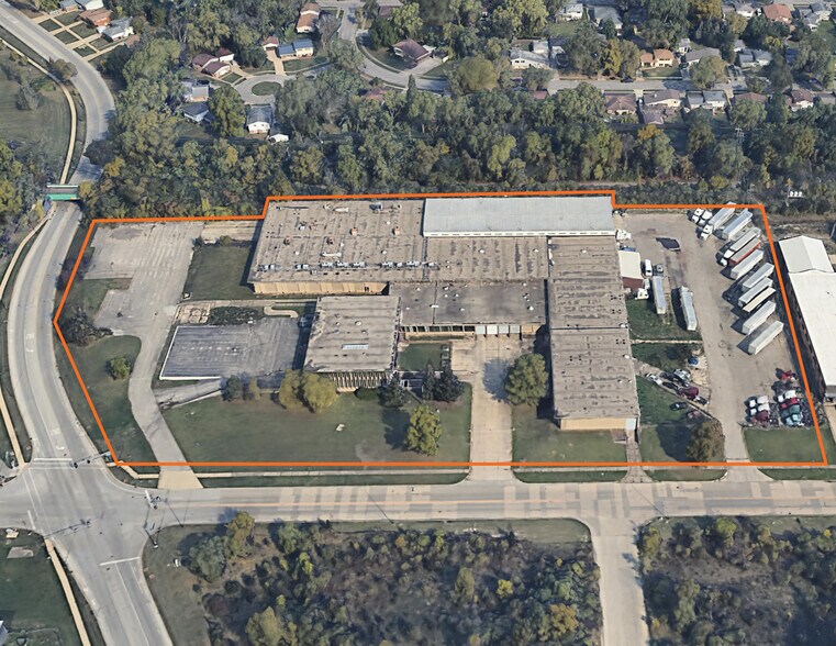 More Photos Of 80-90 North St, Park Forest Manufacturing For Lease