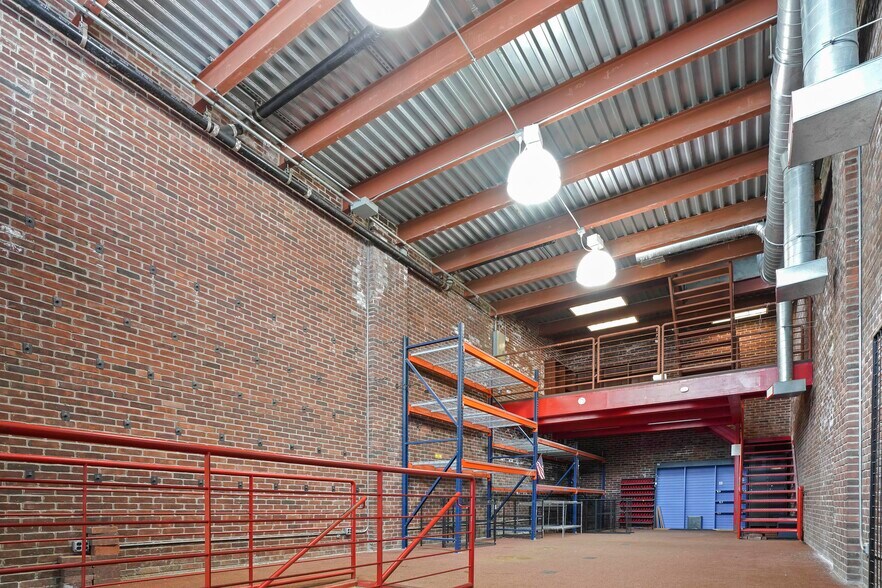 More Photos Of 9206 3rd Ave, Brooklyn Storefront Retail Office For Lease